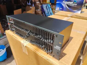 DBX 2231 Graphic Equalizer/Limiter.