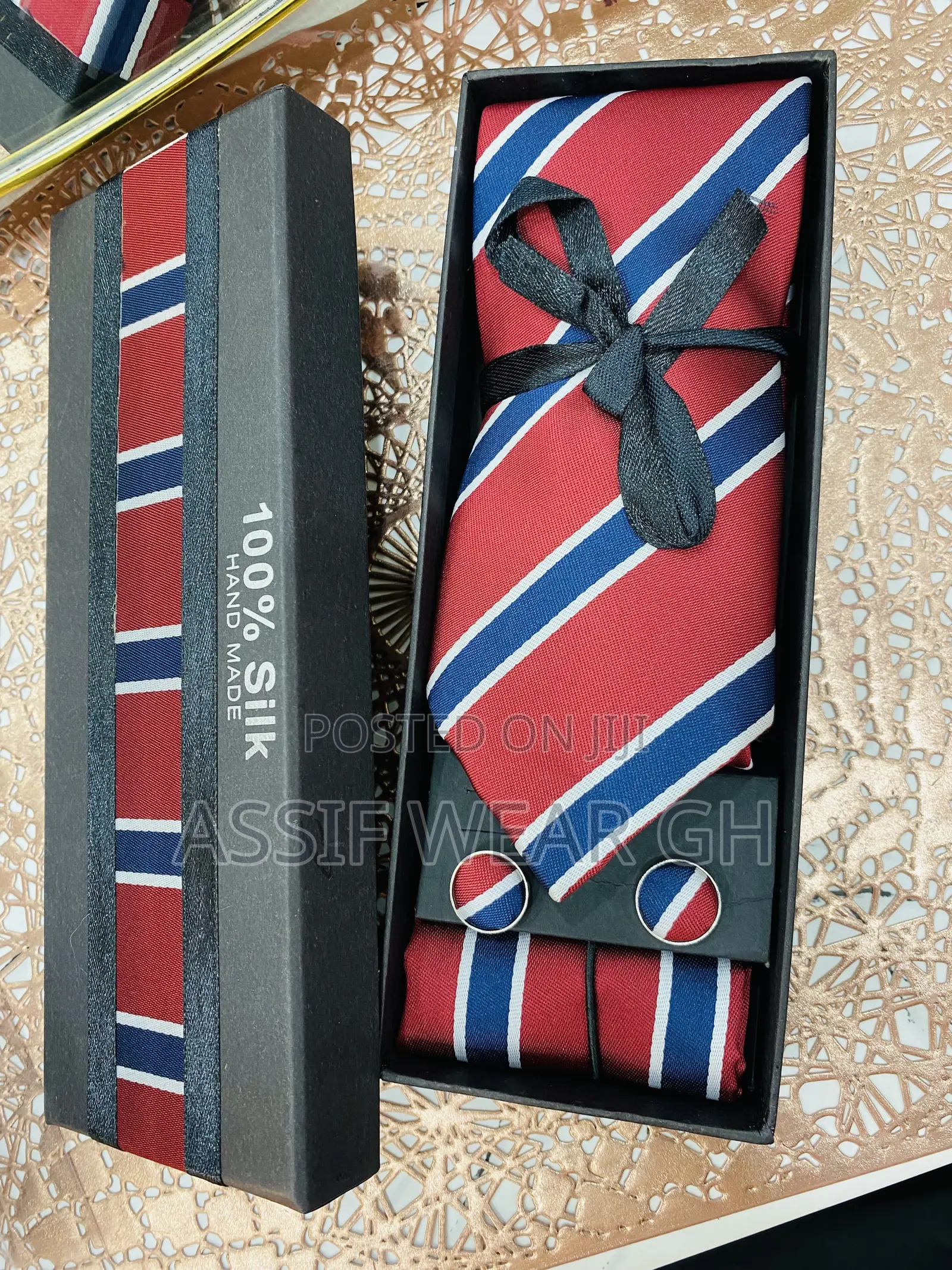 Complete Set of Neck Tie and Accessories