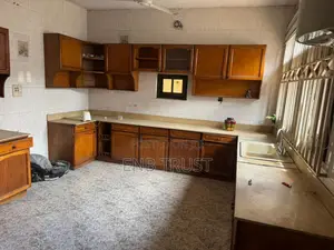 4bdrm Duplex in Achimota, Mile 7 for sale