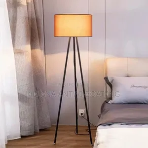 Floor Lamp/Standing Lamp