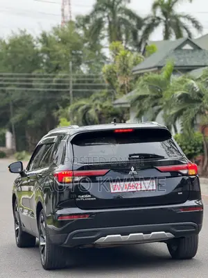 Mitsubishi Outlander SE 2022 Black