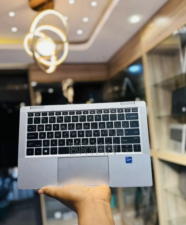 Laptop HP EliteBook x360 1030 G8 16GB Intel Core i5 SSD 256GB
