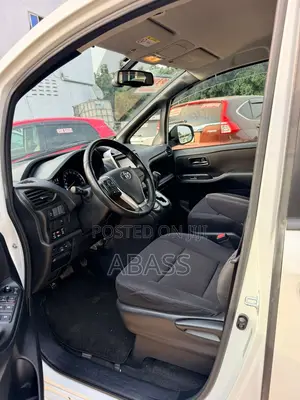 Toyota Voxy 2015 White