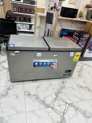 Ultra Sleek Modern Pearl 413l Chest Freezer Double Door