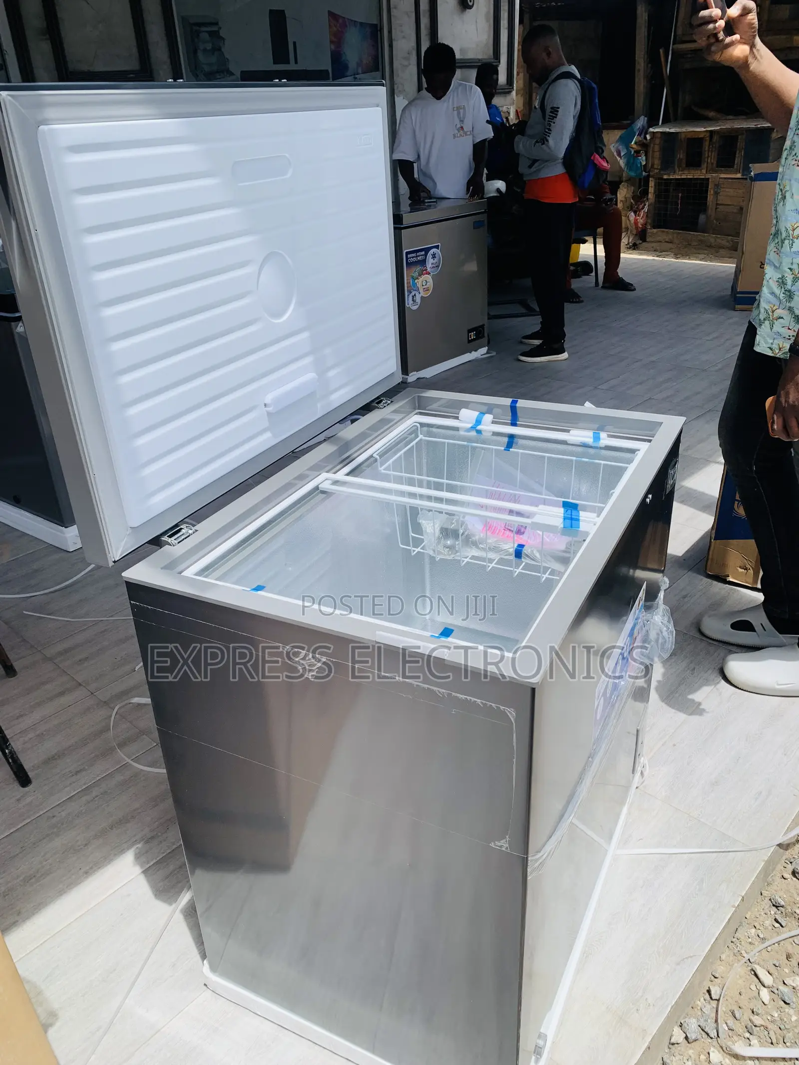 Newly Sealed in Box PCF-2620-13m Chest Freezer Single Door Pearl