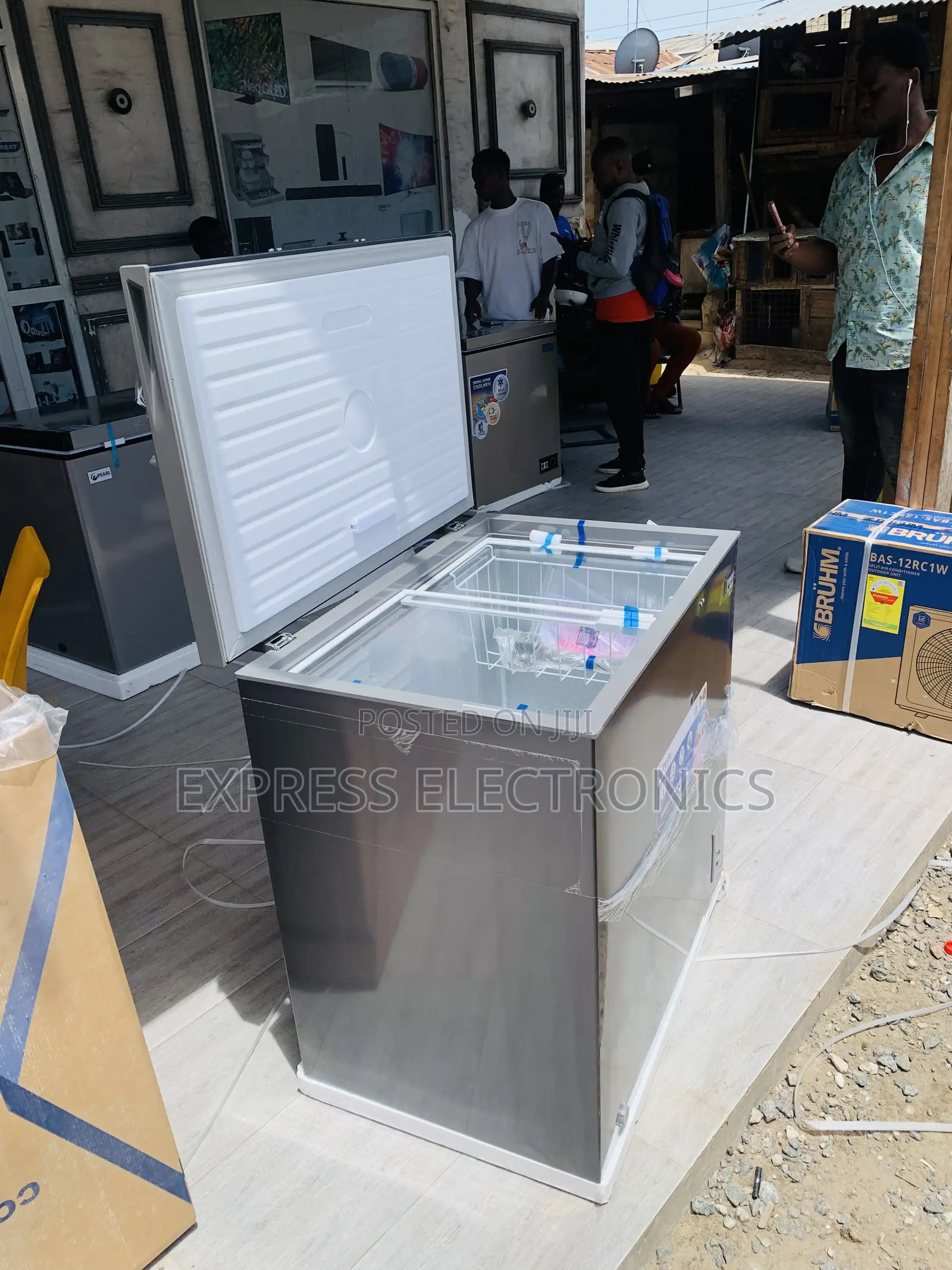 Text Us for Your Chest Single Door Freezer PCF-2620-13m
