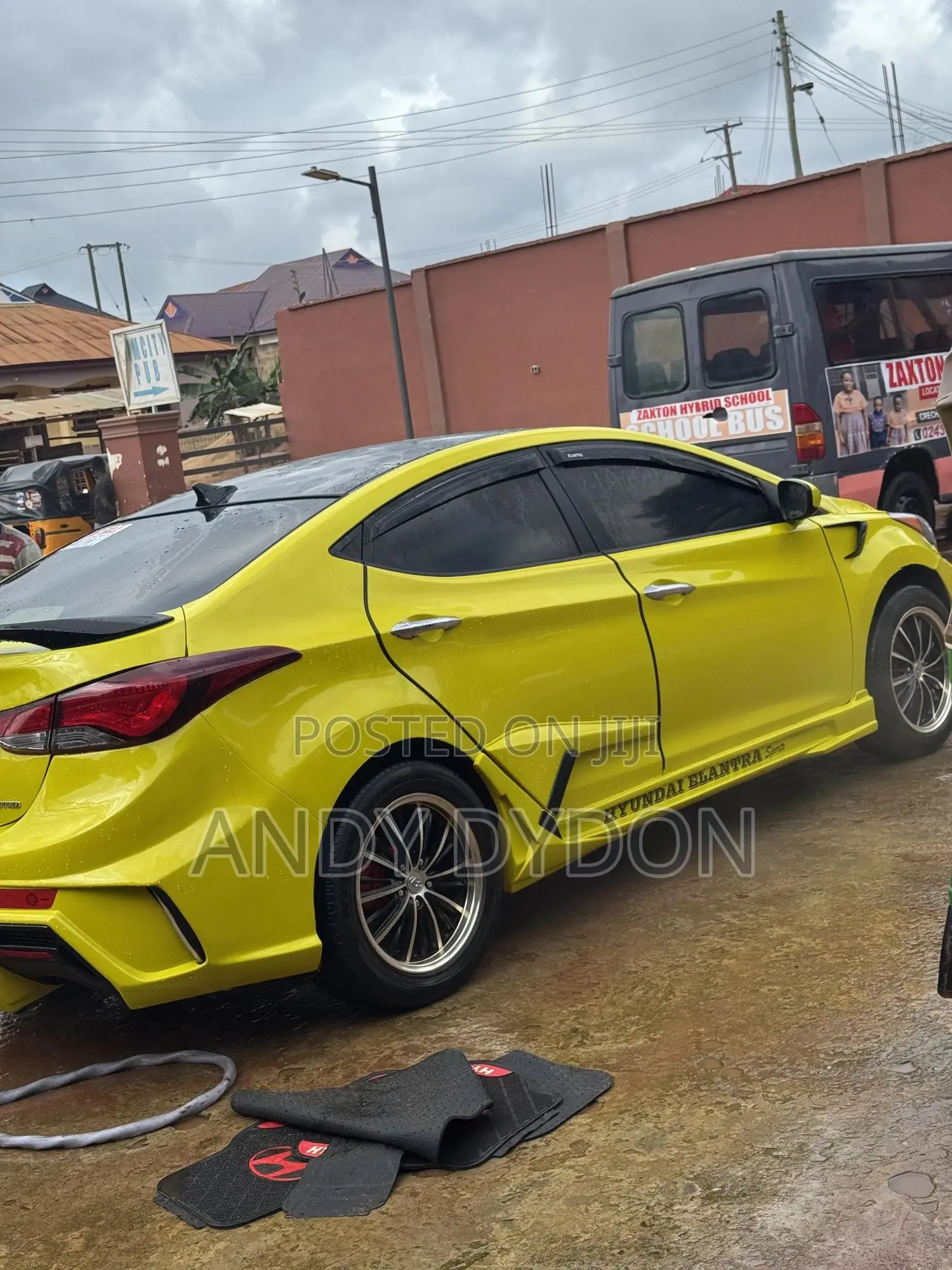 Hyundai Elantra 2016 Yellow