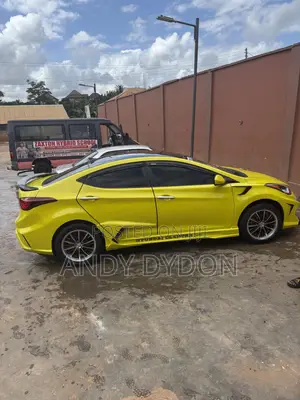 Hyundai Elantra 2016 Yellow