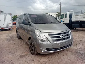 Hyundai Starex 2017 Silver