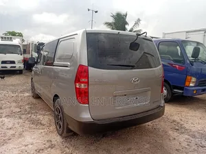Hyundai Starex 2017 Silver