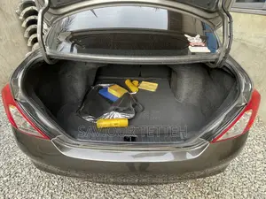 Nissan Versa 2013 Gray