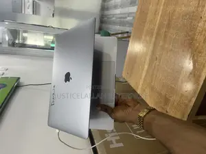 Laptop Apple MacBook Pro 2019 8GB Intel Core i5 SSD 256GB