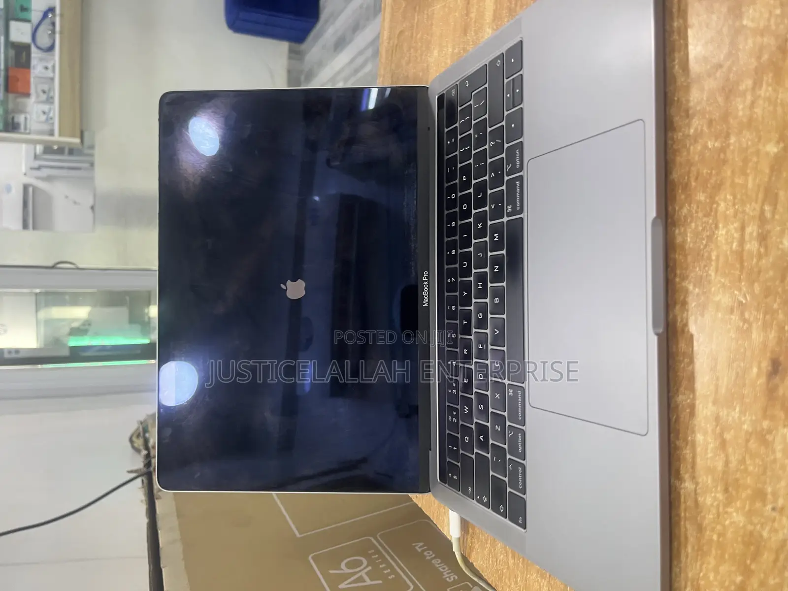 Laptop Apple MacBook Pro 2019 8GB Intel Core i5 SSD 256GB