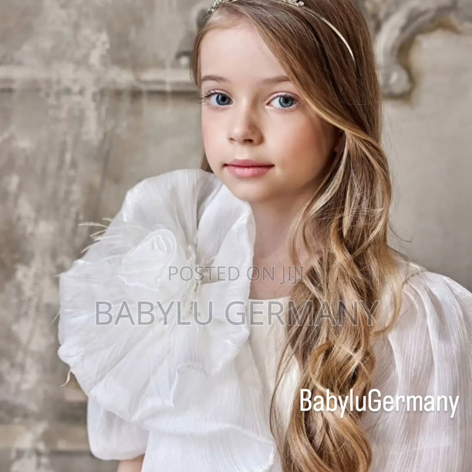 Turkey Imported White Ballgown/Dress With Free Matching Handbag