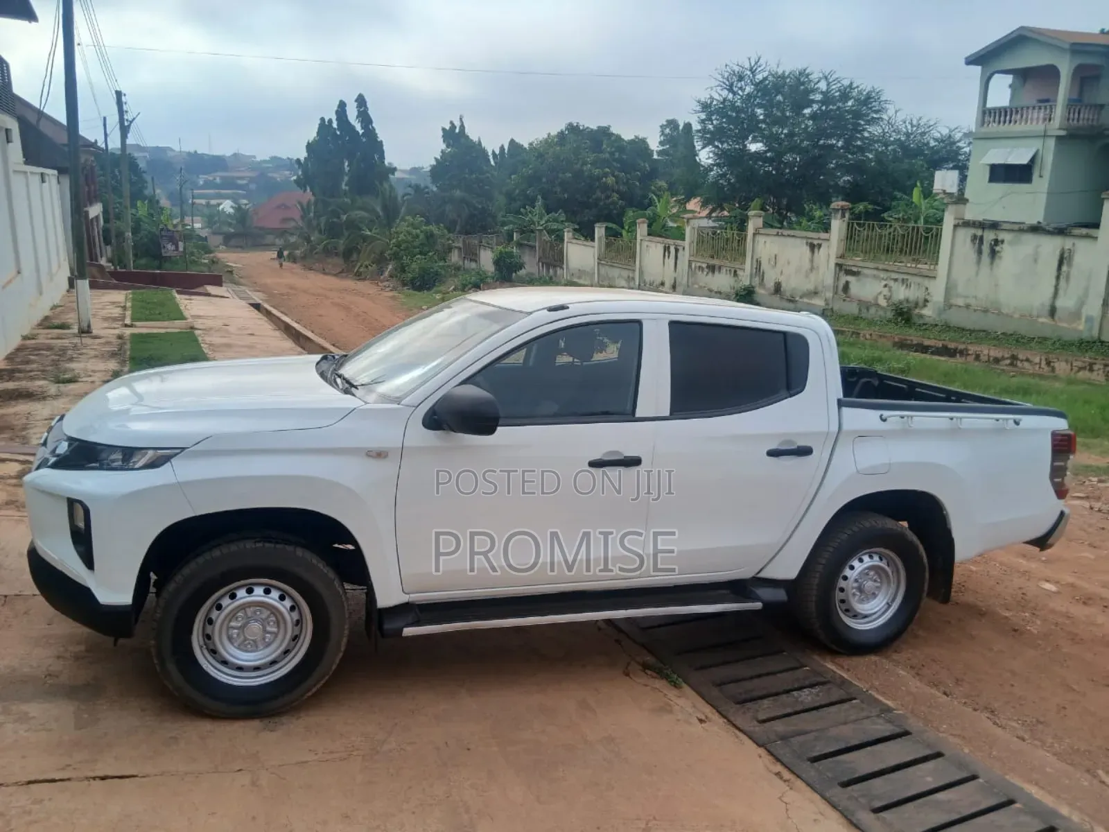 Mitsubishi L200 2023 White