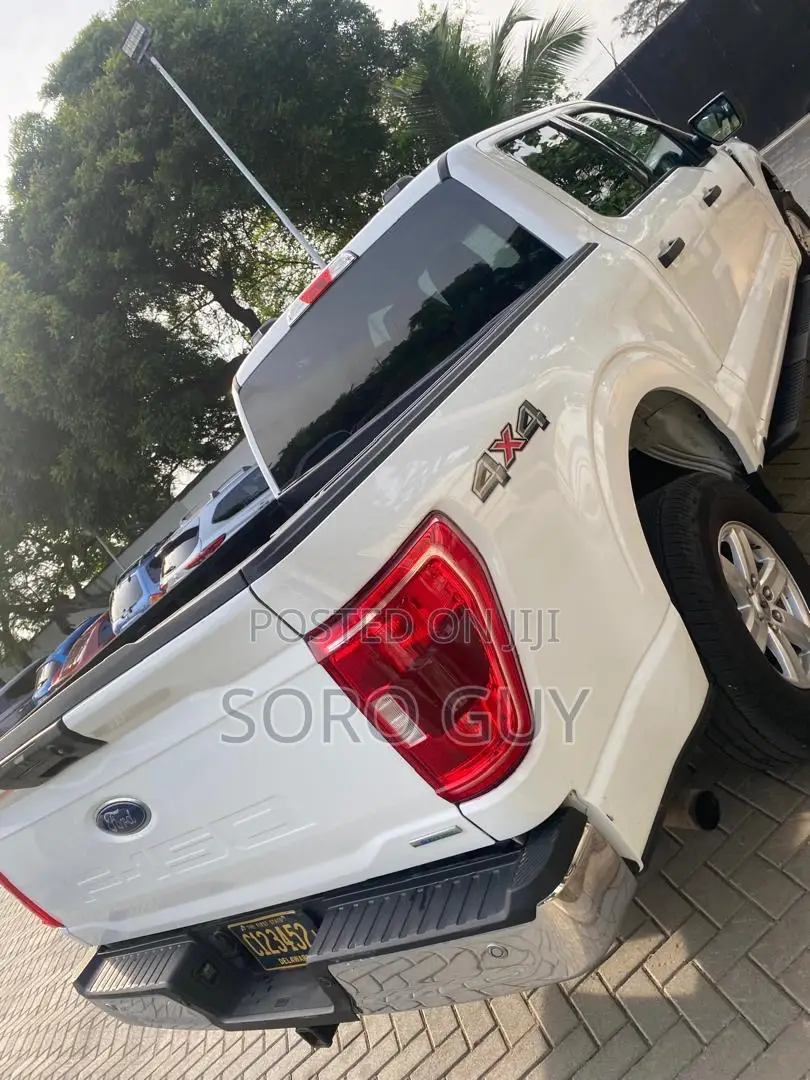 Ford F-150 2022 White