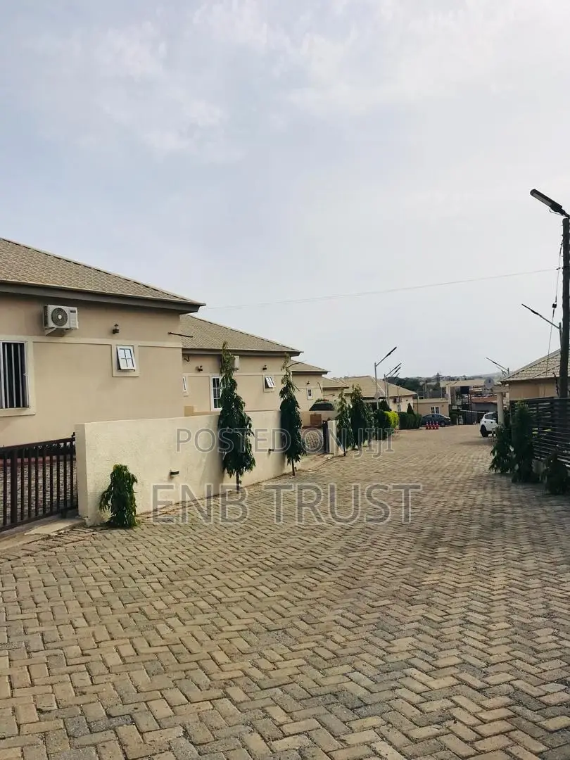 Furnished 3bdrm House in Dome, Pillar 2 for sale