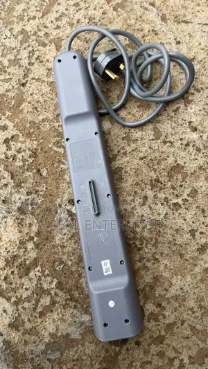 Belkin 6-Outlet Surge Protection Strip With 6 Sockets