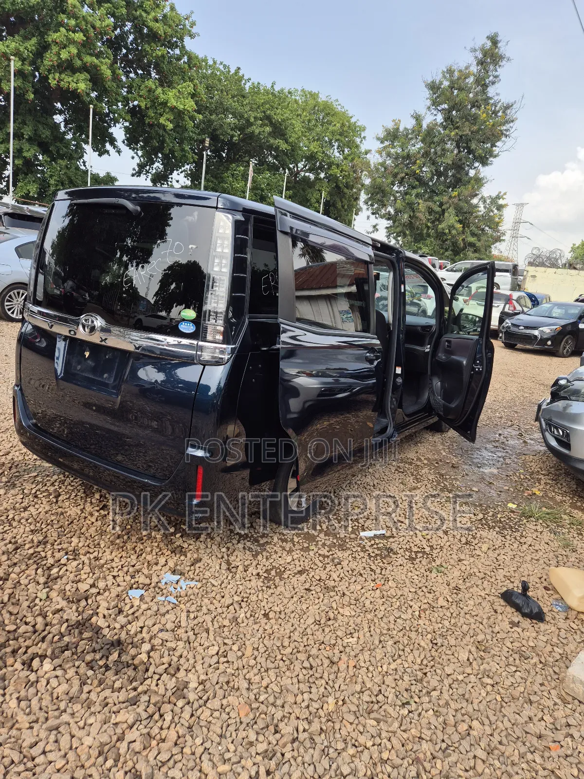 Toyota Voxy 2015