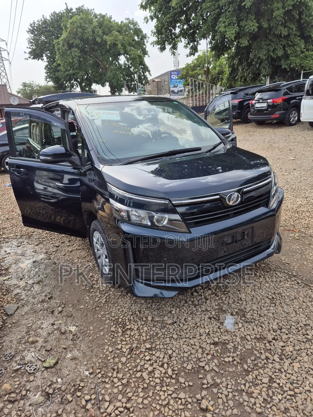 Toyota Voxy 2015