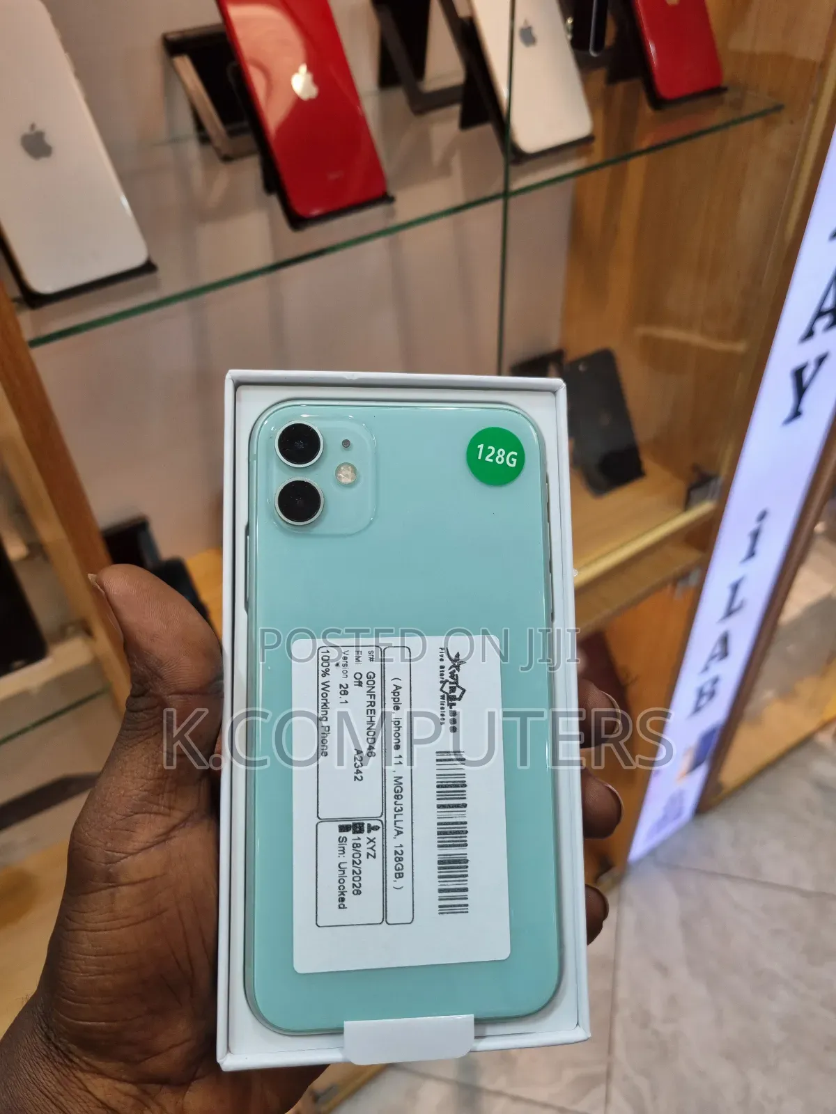New Apple iPhone 11 128 GB Green