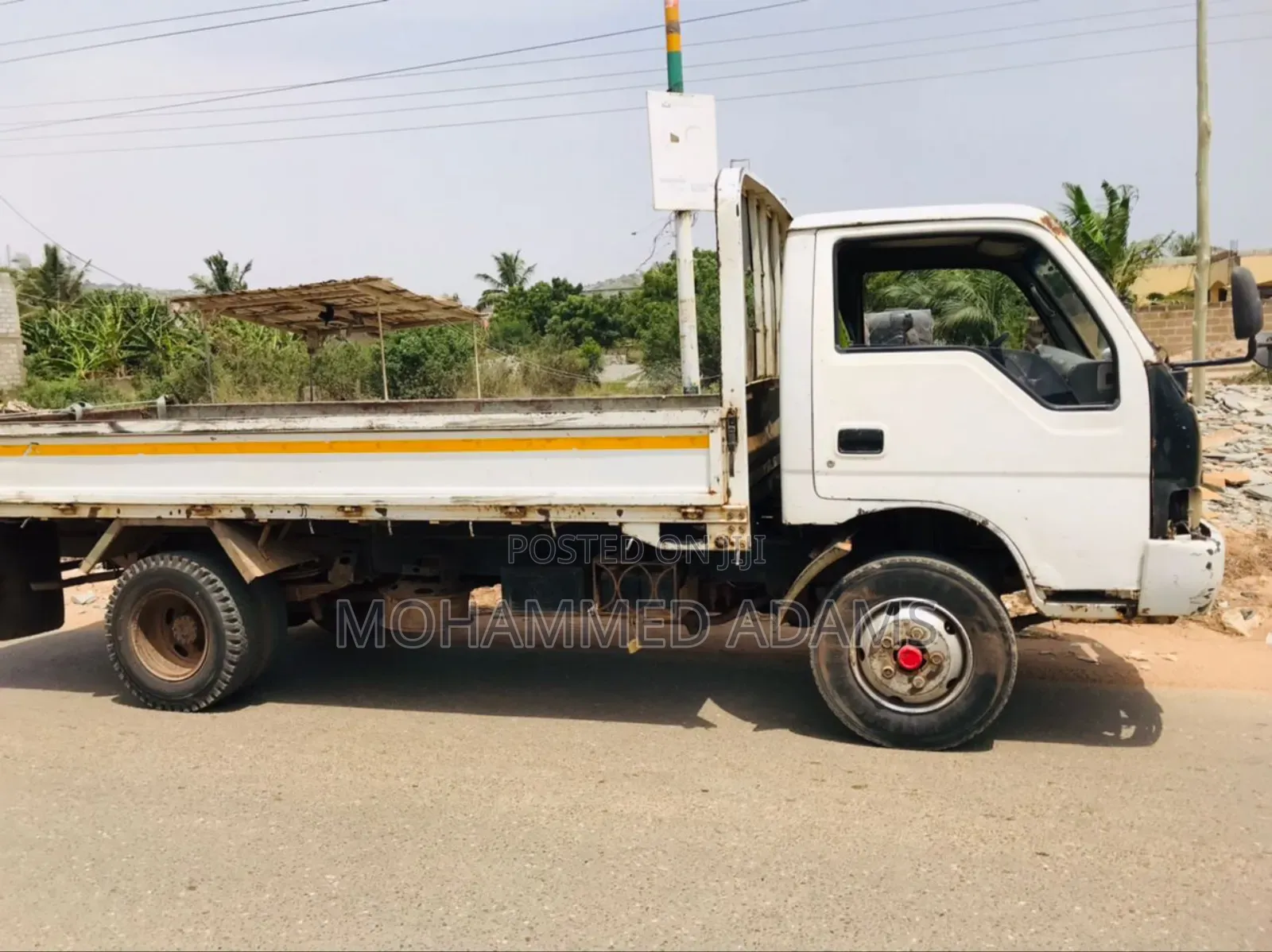 Hyundai Universe 2004 White