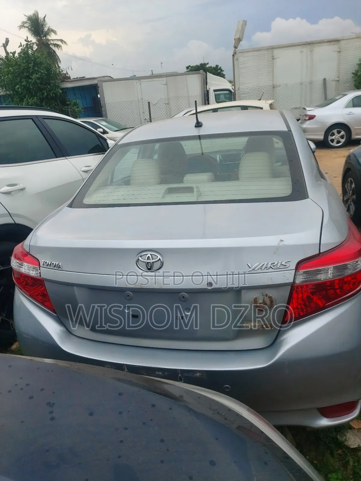 Toyota Yaris 2014 Silver