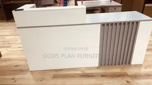Front Desk (D - 8146)