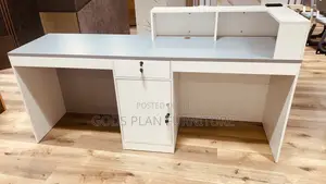 Front Desk (D - 8146)