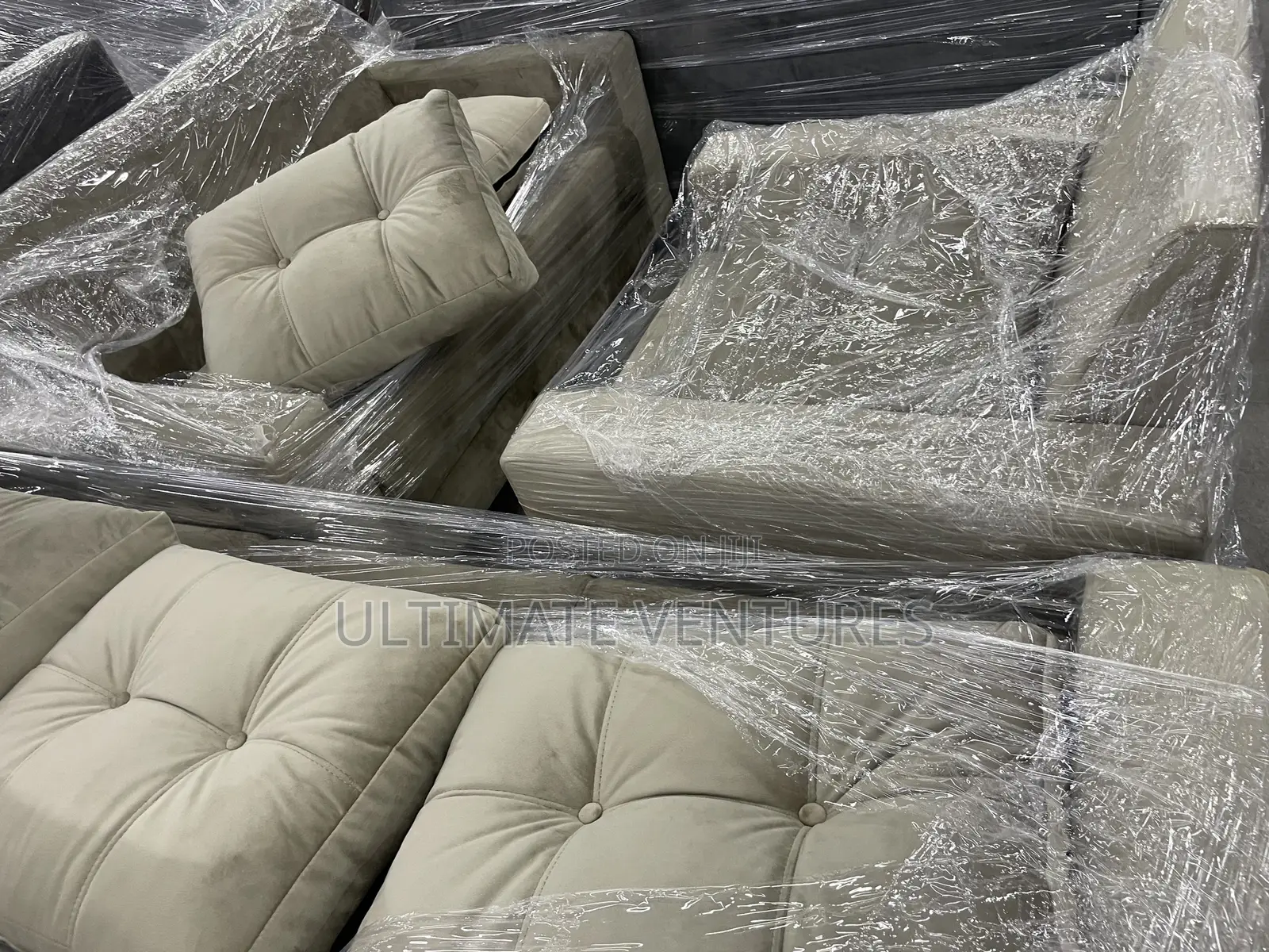 Executive Sofas Set