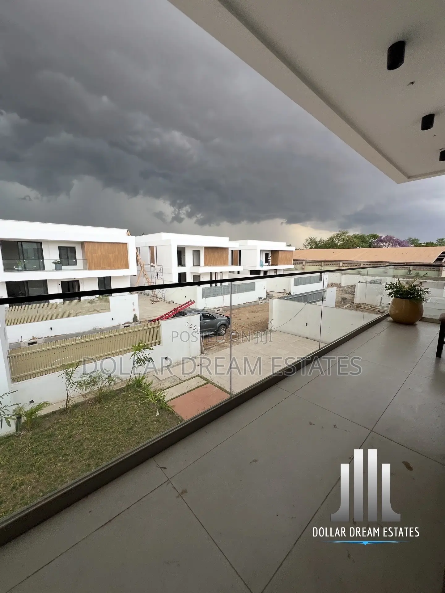 4bdrm House in Airport Residential Area for sale