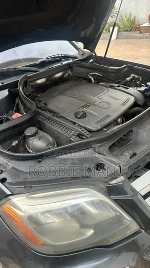 Mercedes-Benz GLK-Class 350 2014 Gray