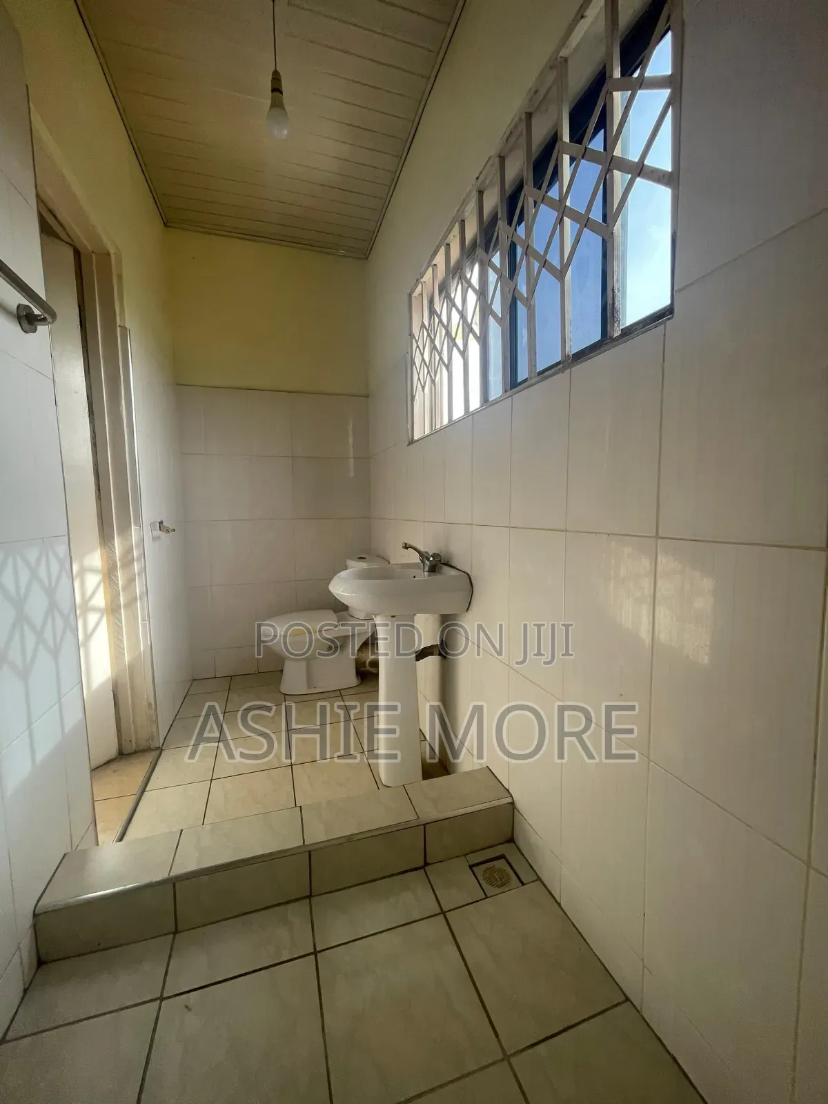 2bdrm Apartment in Baatsona Total for rent