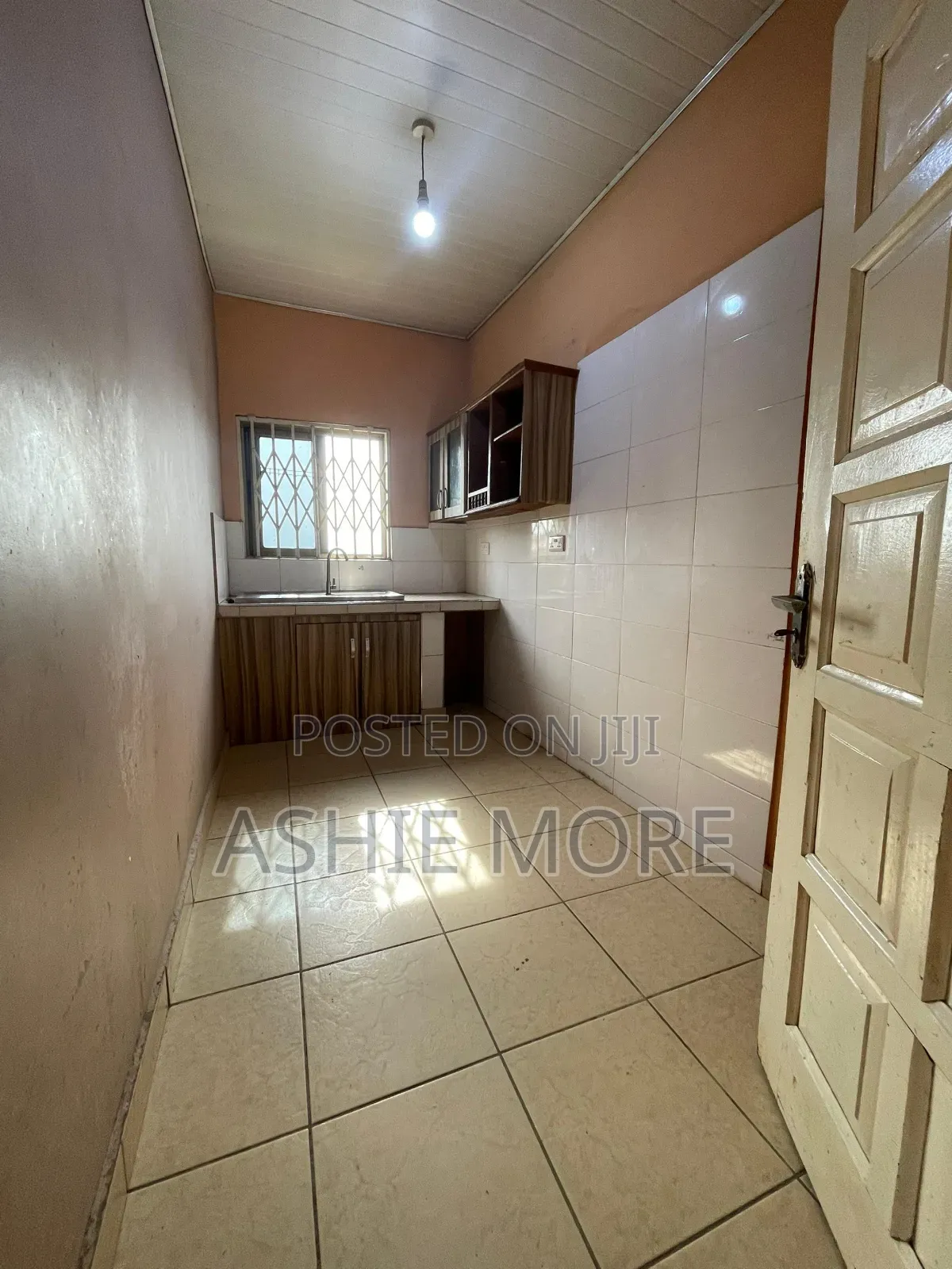 2bdrm Apartment in Baatsona Total for rent