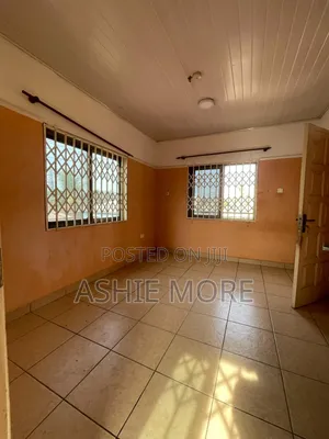 2bdrm Apartment in Baatsona Total for rent