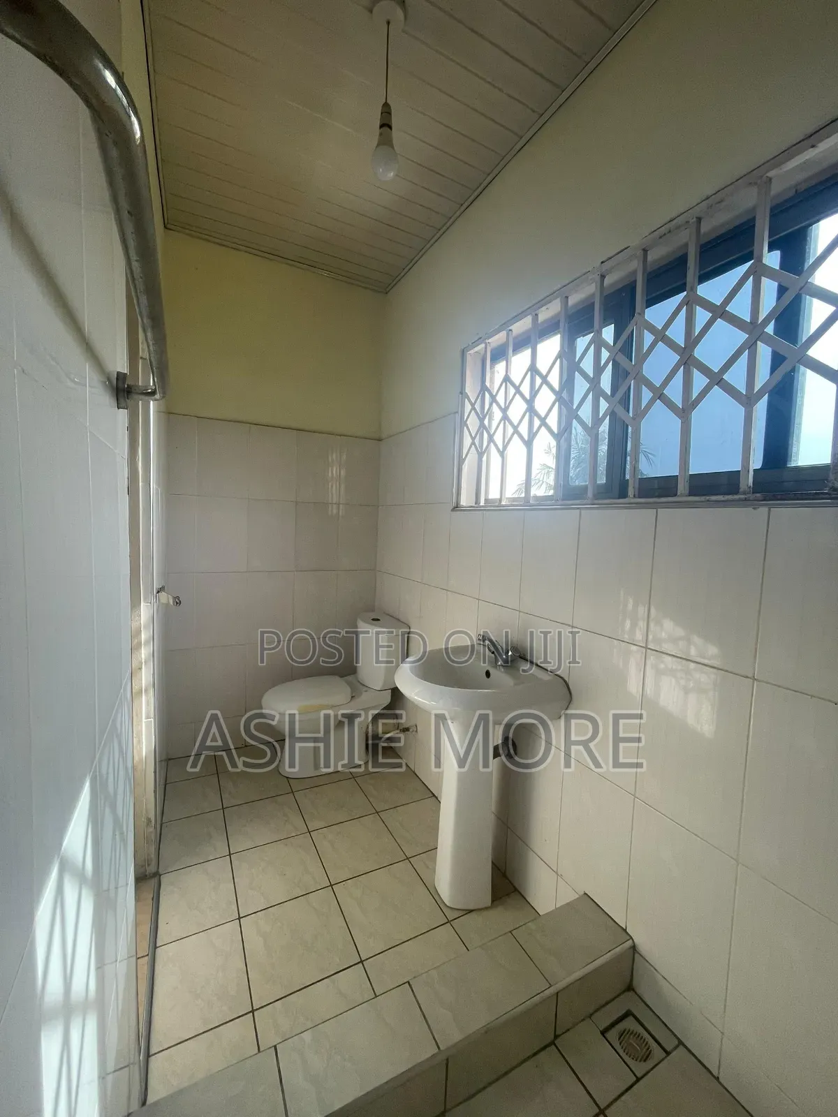 2bdrm Apartment in Baatsona Total for rent