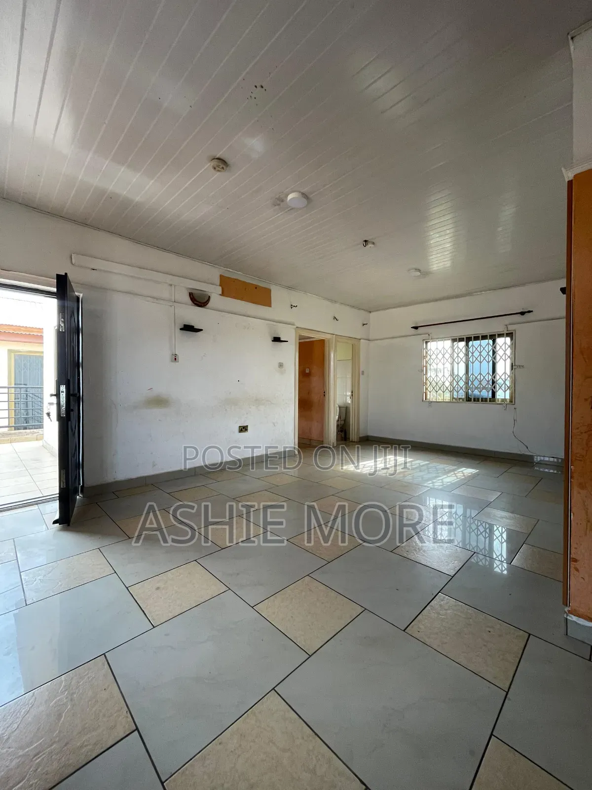 2bdrm Apartment in Baatsona Total for rent