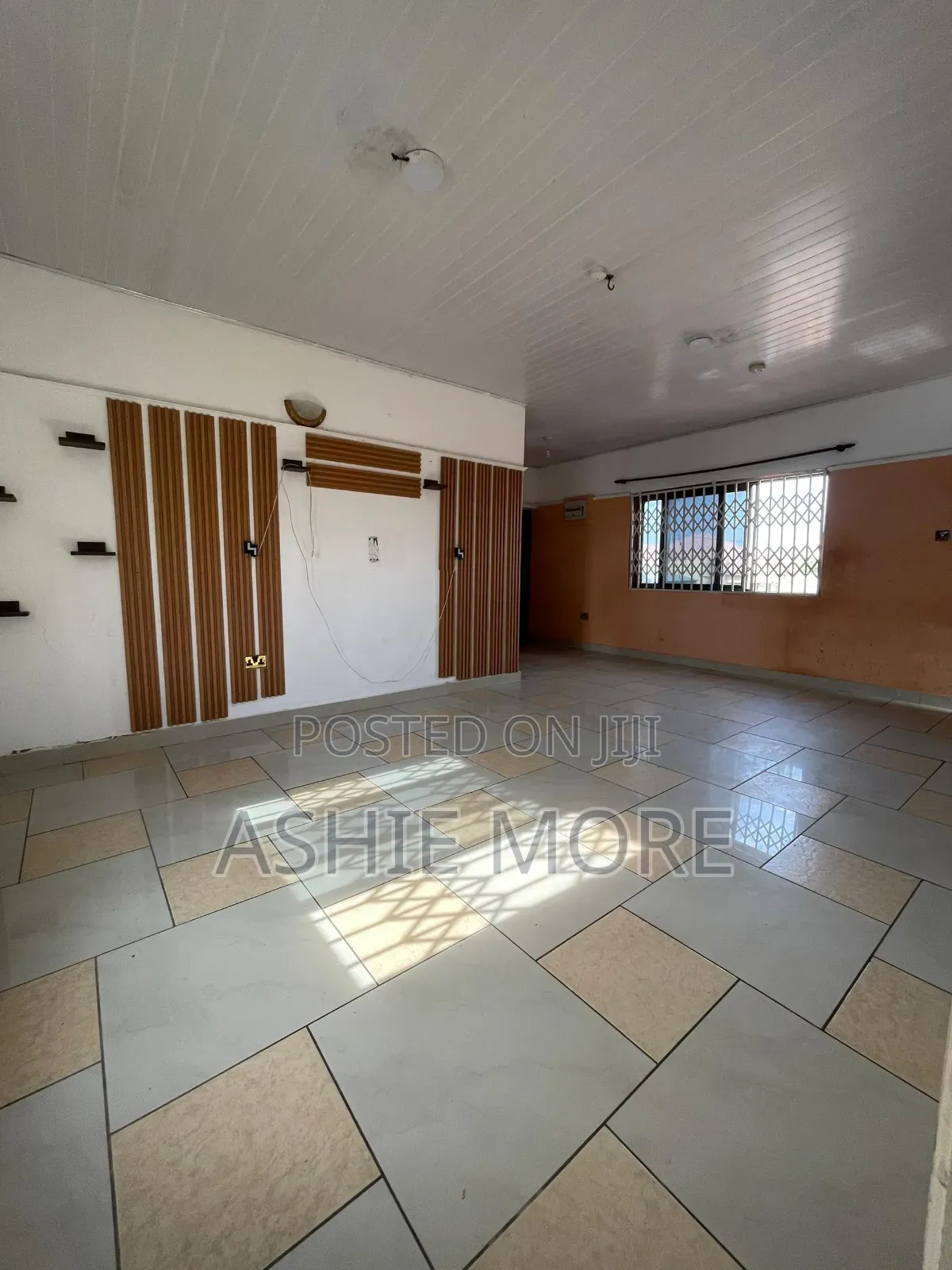 2bdrm Apartment in Baatsona Total for rent