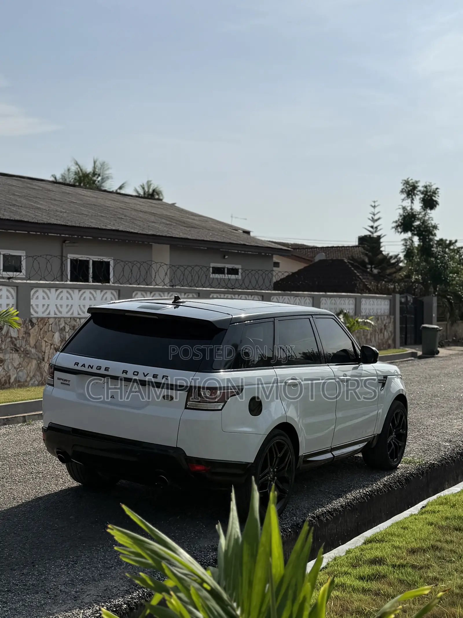 Land Rover Range Rover Sport 2016 White
