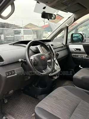 Toyota Voxy 2013 Black
