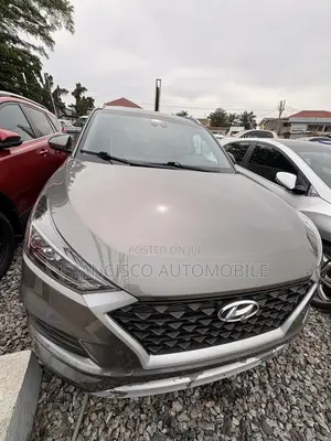 Hyundai Tucson SE 2021 Gray