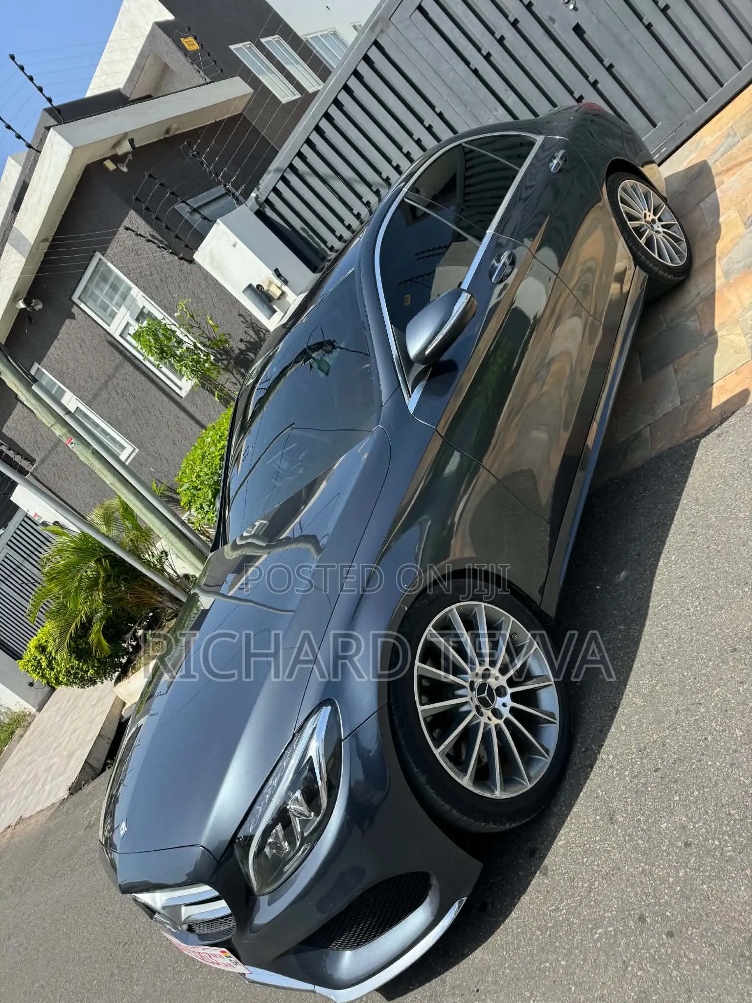 Mercedes-Benz C300 Luxury 4Matic Sedan AWD (2.0L 4cyl 7A) 2016 Gray