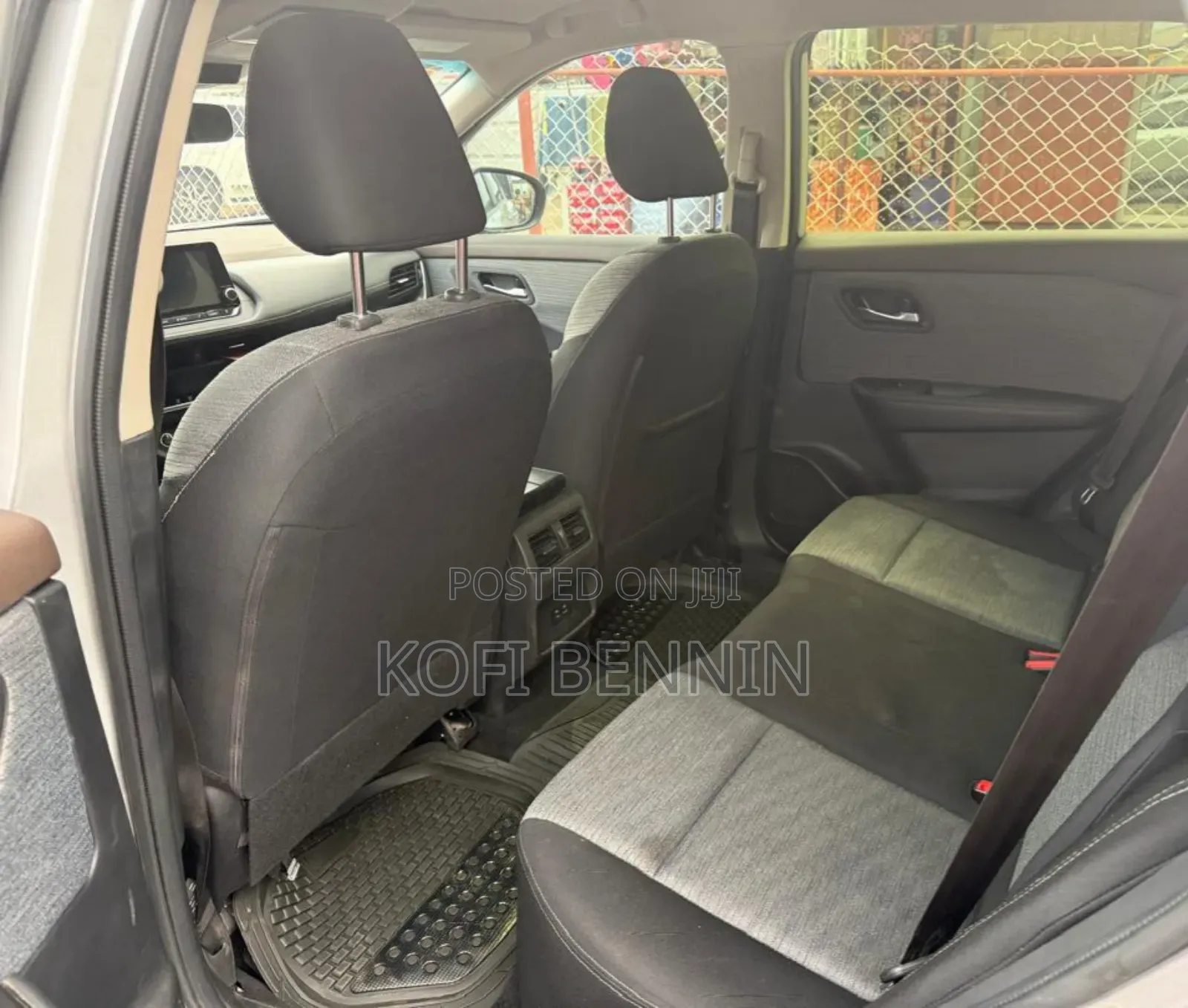 Nissan Rogue SV 2023 Silver