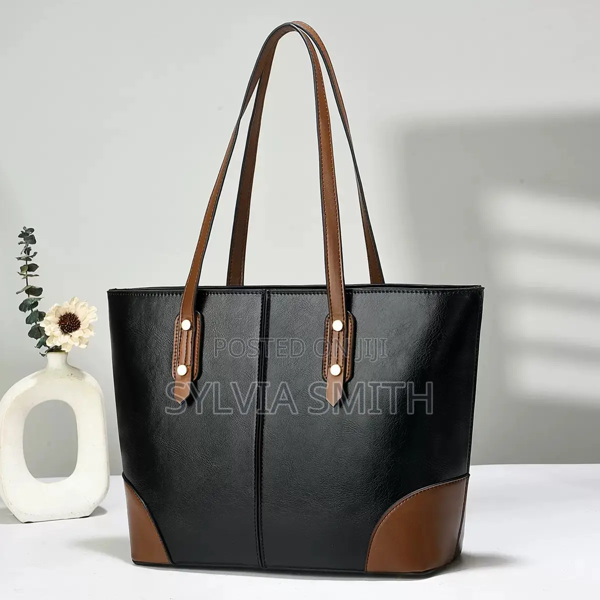 Ladies Hand Bag