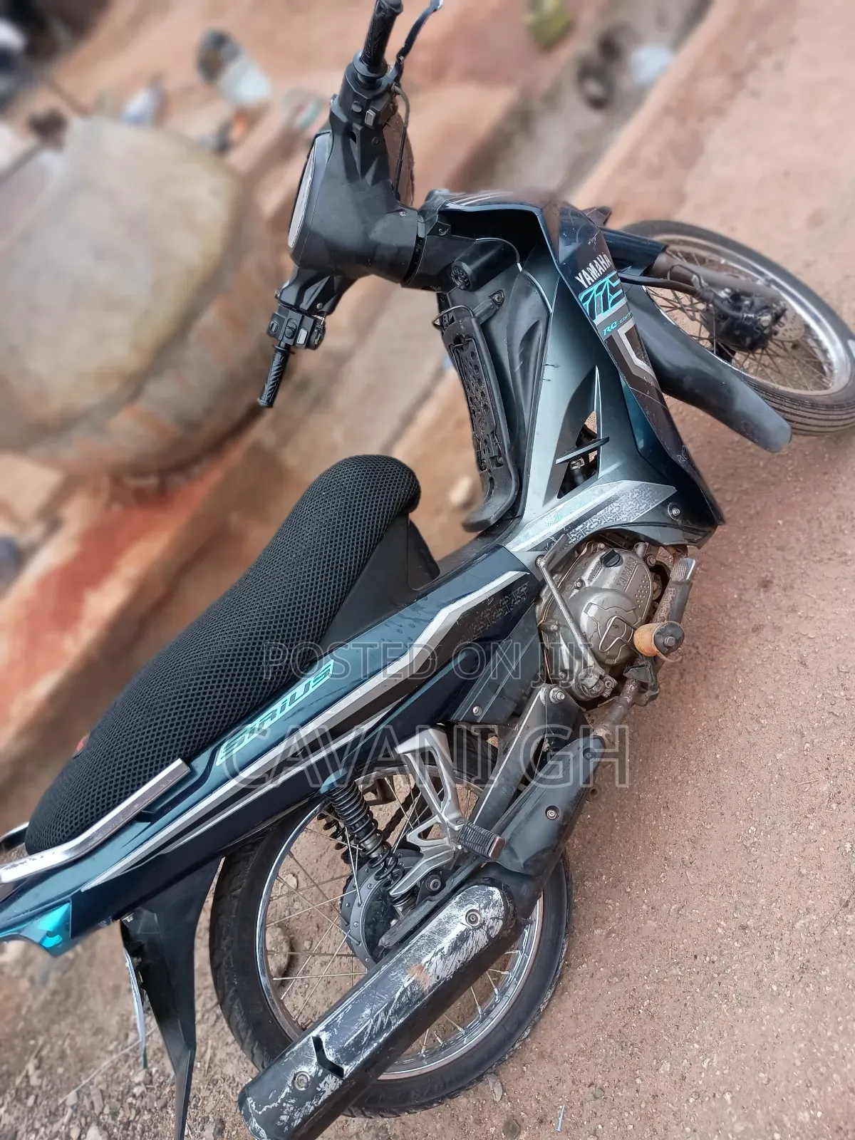 Yamaha 2022 Blue