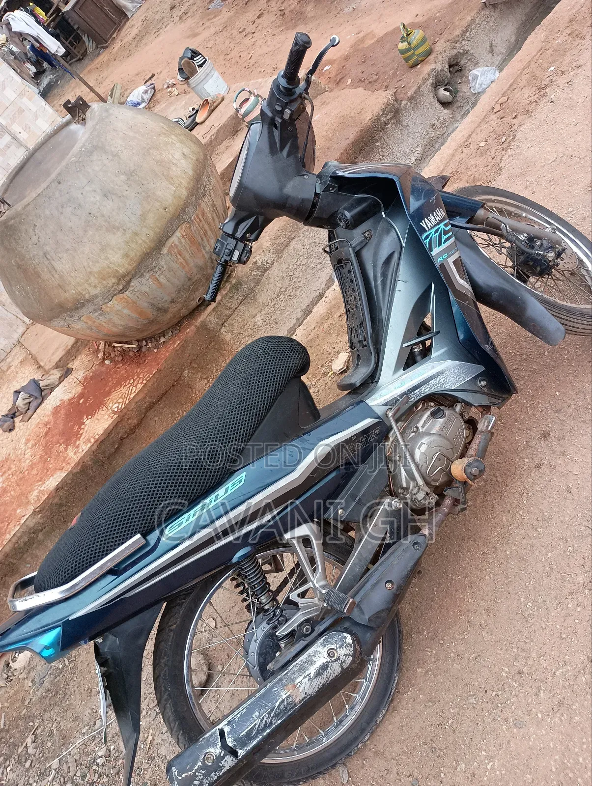 Yamaha 2022 Blue