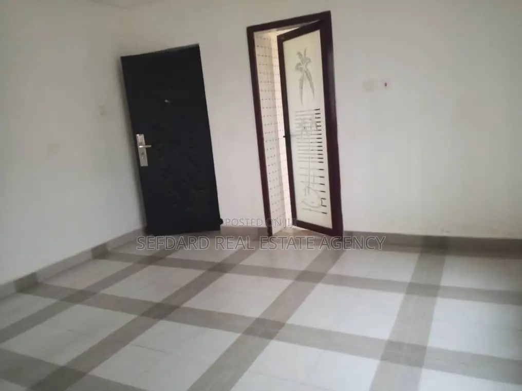 2bdrm Apartment in Ablekuma for rent