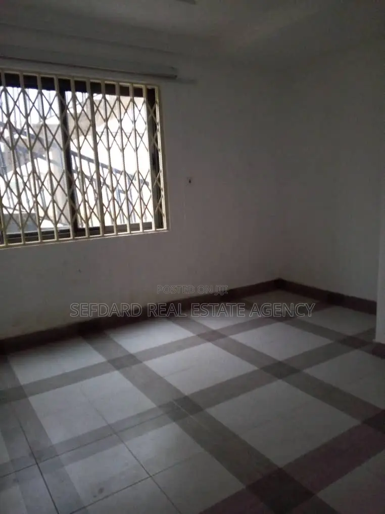 2bdrm Apartment in Ablekuma for rent