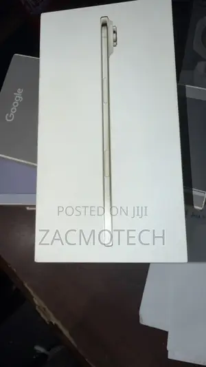 New Laptop Apple MacBook Air 2026 M5 13-inch 16GB Apple M5 SSD 512GB