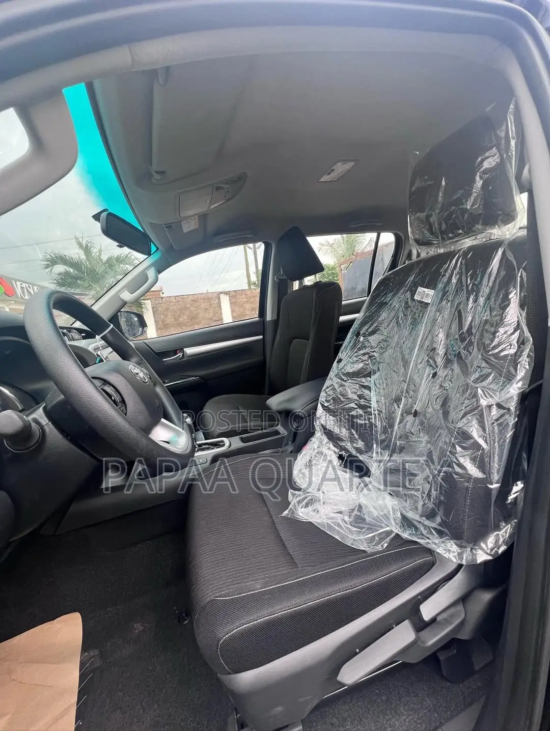 New Toyota Hilux 2025 Black